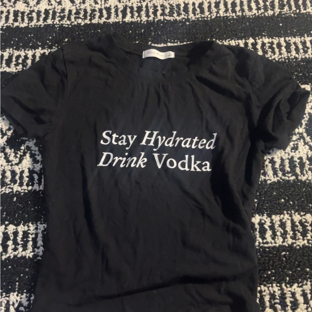 Pseudio Black Graphic Tee
